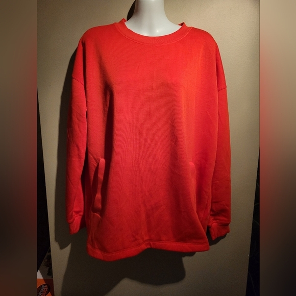NWOT Mondetta Vibrant Red Sweatshirt - Picture 2 of 7